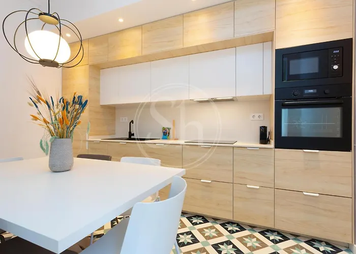 Modern apartment Eixample *