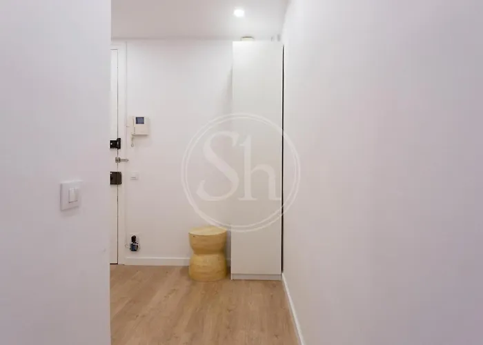 Modern apartment Eixample Apartment
